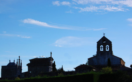 Campanario en la iglesia del pueblo